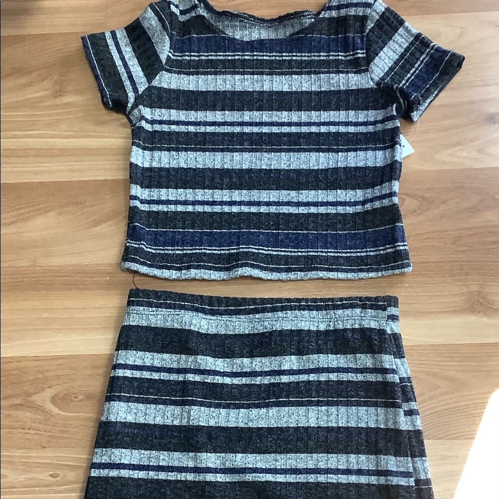 Cheryl Skirt Sets - Picture 2 of 2